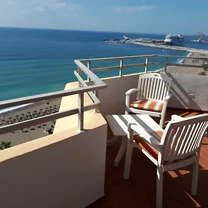 https://primera-linea-de-playa-4.es-andalucia.com