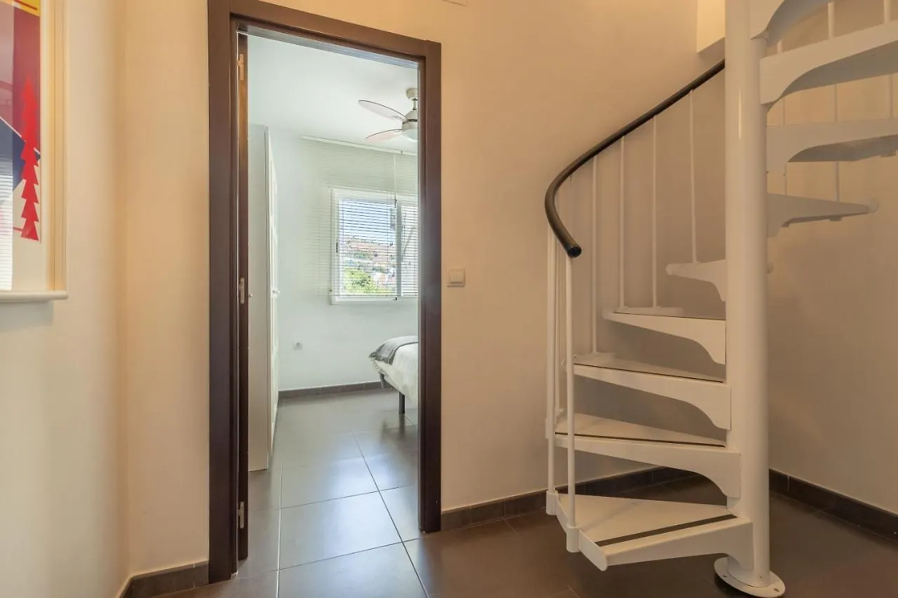 Fun Building Duplexes By Homeabout Málaga